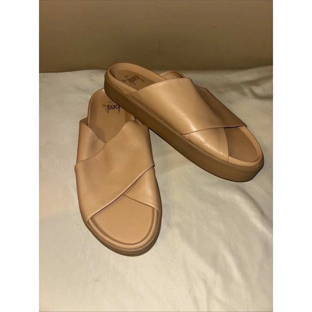 BEEK $290 Sz 10 Hen Leather Flatform Slides Crossover Sandals Beach Tan Luxury